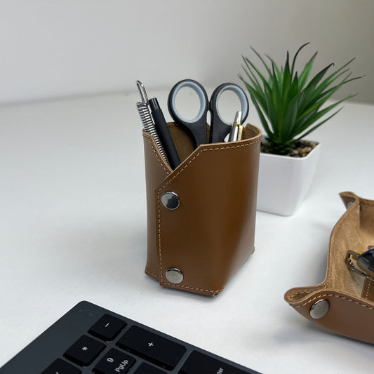 Brown Leather Organizer For Pens, Brushes & Desk Accessories - Pache