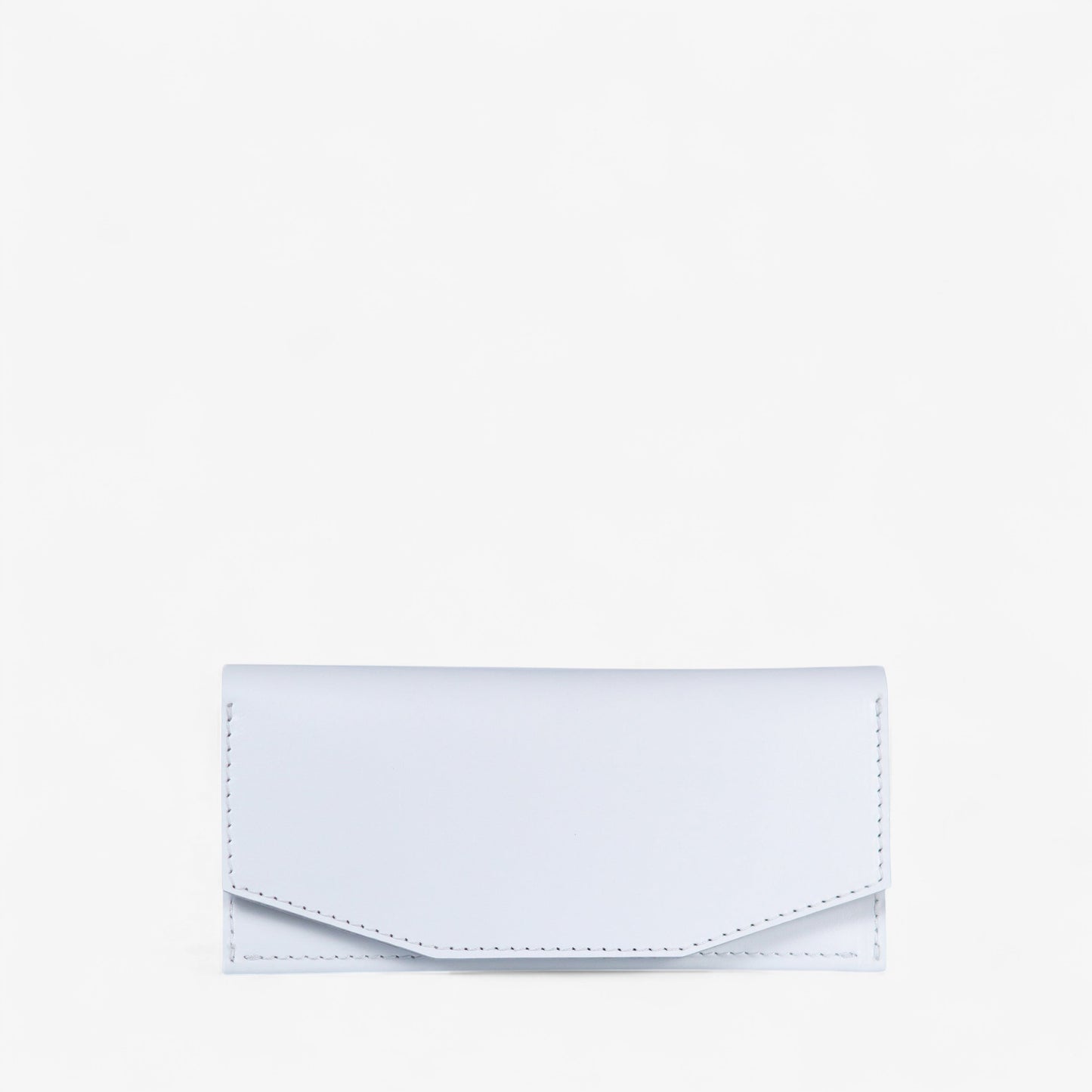 White handmade leather wallet for women, slim minimalist design, Beyra by Pache